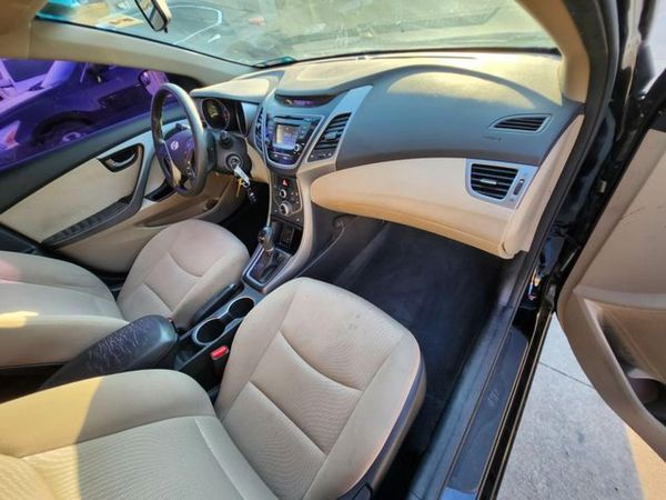 2014 HYUNDAI ELANTRA
