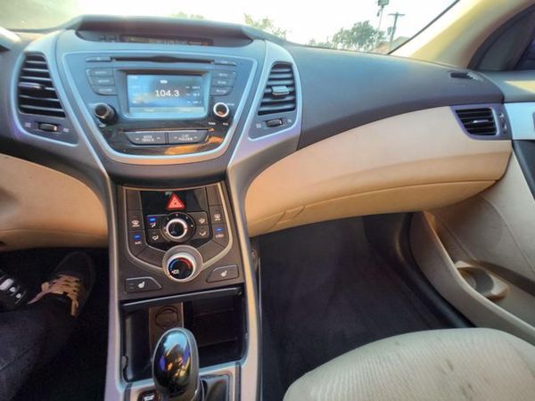 2014 HYUNDAI ELANTRA