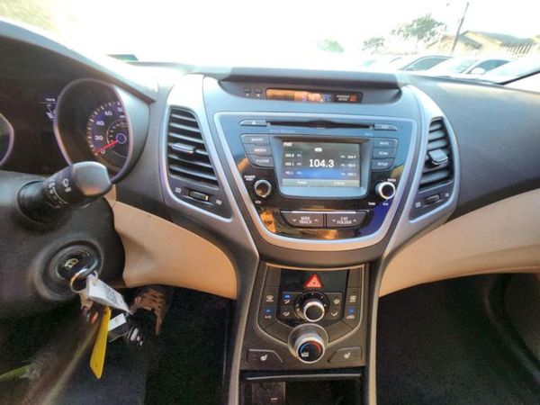 2014 HYUNDAI ELANTRA