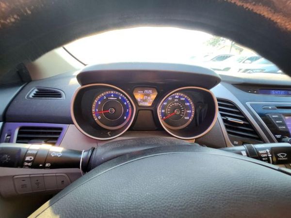 2014 HYUNDAI ELANTRA