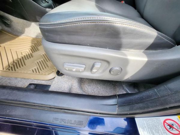 2014 TOYOTA PRIUS
