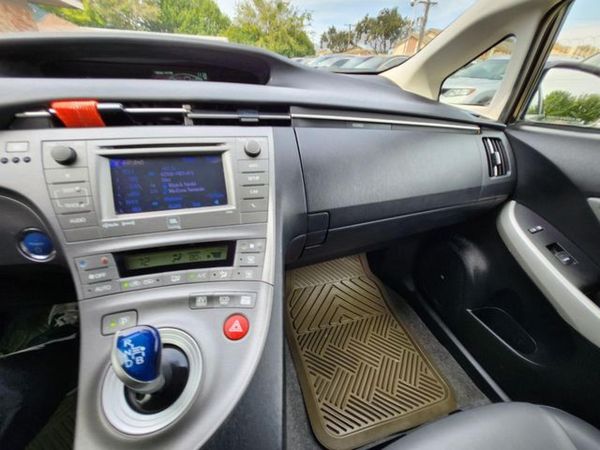 2014 TOYOTA PRIUS