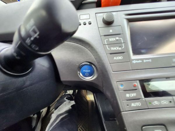 2014 TOYOTA PRIUS