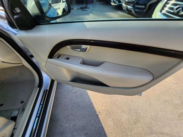 2015 VOLVO S80