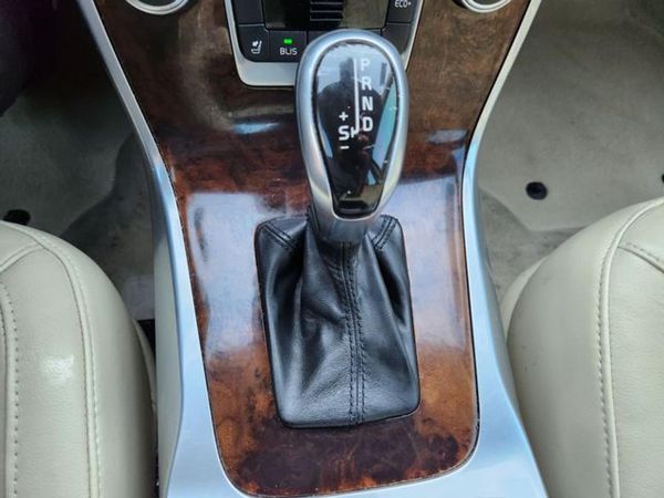 2015 VOLVO S80