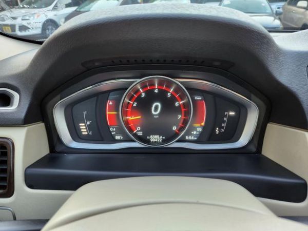 2015 VOLVO S80