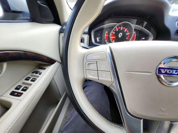 2015 VOLVO S80