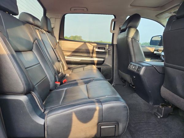 2017 TOYOTA TUNDRA Limited