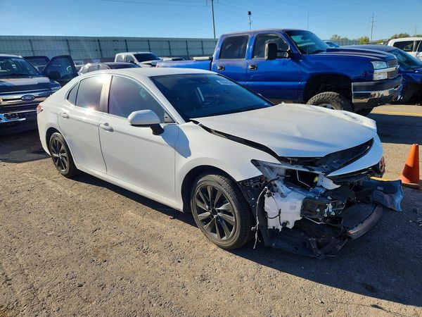2024 TOYOTA CAMRY LE — Passenger 3/4