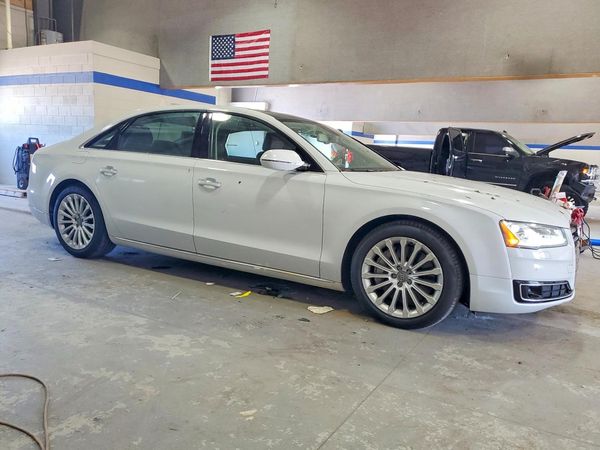 2016 AUDI A8 quattro L