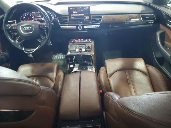 2016 AUDI A8 quattro L