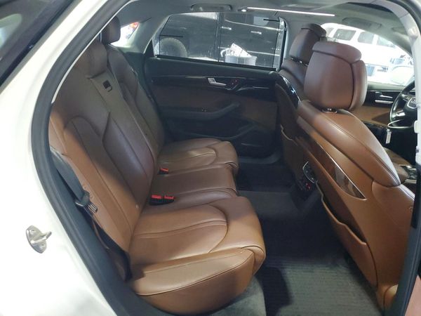 2016 AUDI A8 quattro L