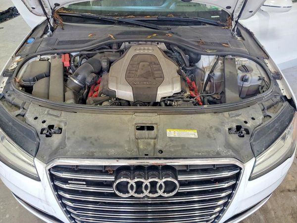 2016 AUDI A8 quattro L