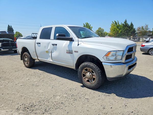2016 RAM 2500 ST CREW CAB 4X4