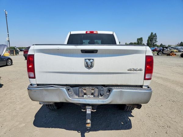 2016 RAM 2500 ST CREW CAB 4X4
