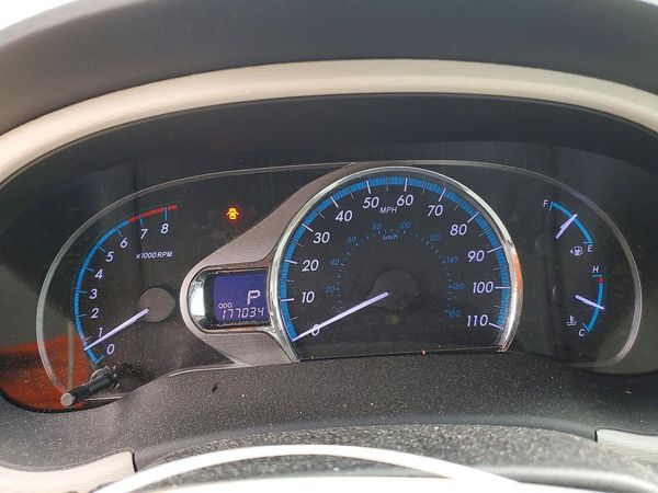 2014 TOYOTA SIENNA