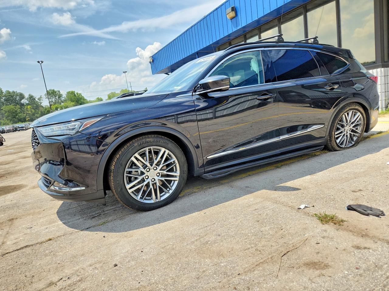 2023 ACURA MDX SH-AWD ADVANCE — Front 3/4