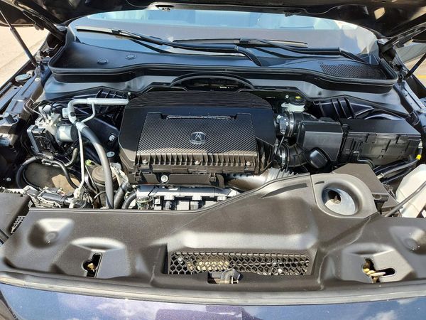 2023 ACURA MDX SH-AWD ADVANCE — Engine bay