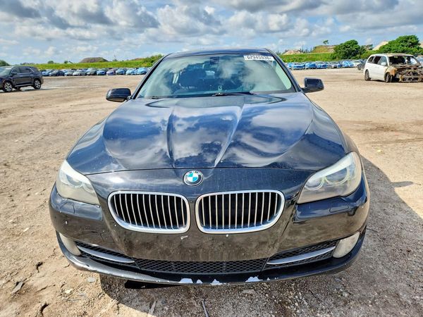 2013 BMW 528