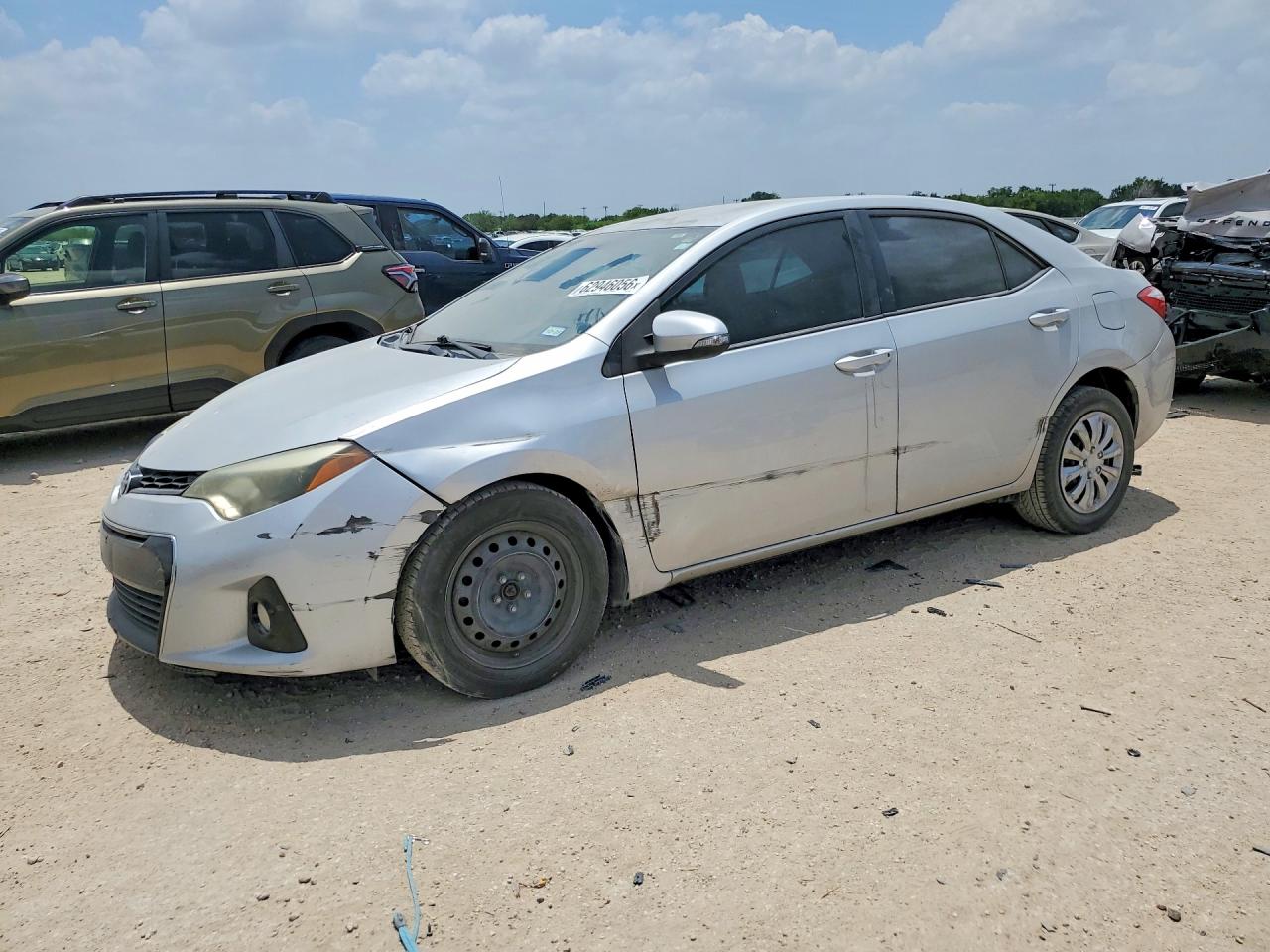 2015 TOYOTA COROLLA