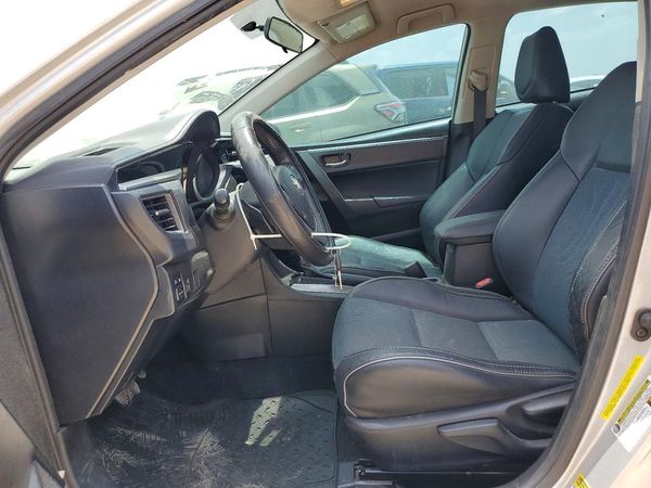 2015 TOYOTA COROLLA