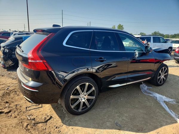 2021 VOLVO XC60 Inscription