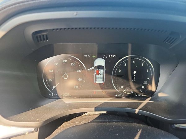 2021 VOLVO XC60 Inscription