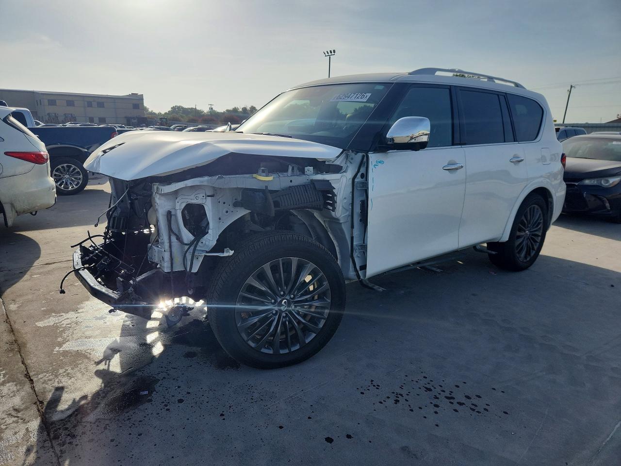 2023 INFINITI QX80 Premium