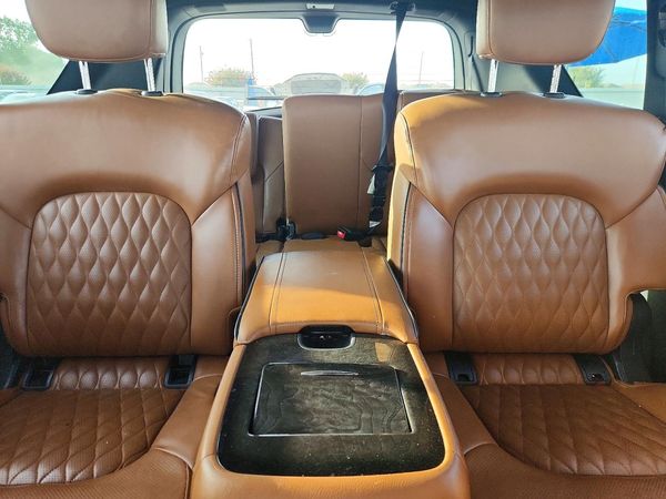 2023 INFINITI QX80 Premium