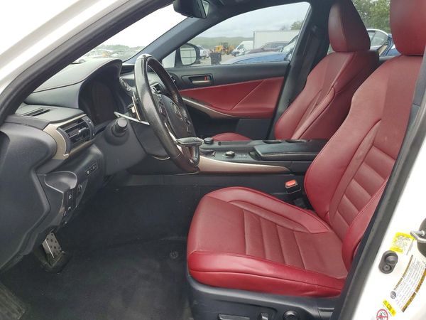 2018 LEXUS IS 300