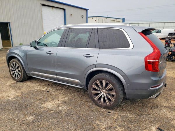 2017 VOLVO XC90