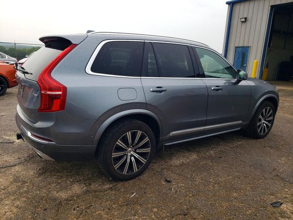2017 VOLVO XC90