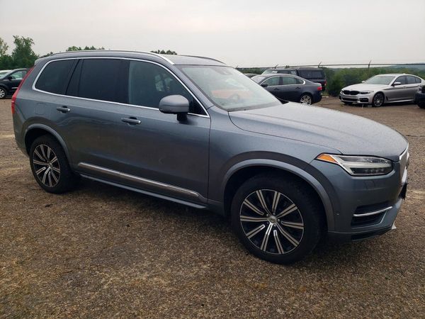 2017 VOLVO XC90