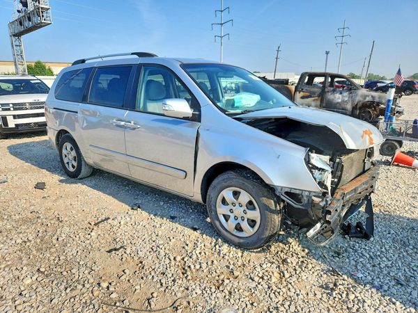2014 KIA SEDONA GL