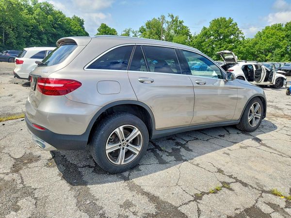 2019 MERCEDES-BENZ GLC GLC 300-4M