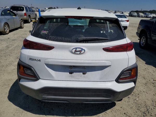 2021 HYUNDAI KONA SE
