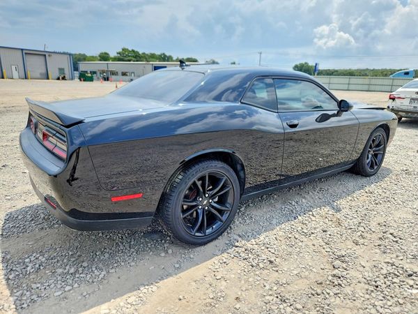 2017 DODGE CHALLENGER