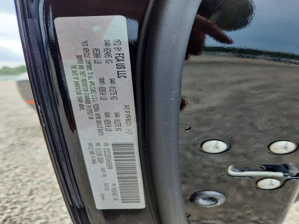 2017 DODGE CHALLENGER