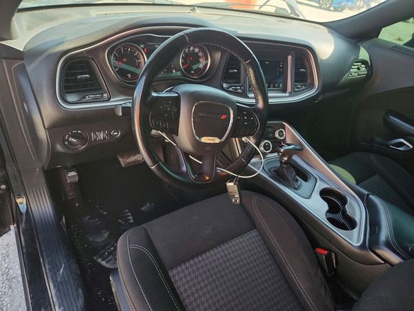 2021 DODGE CHALLENGER SXT