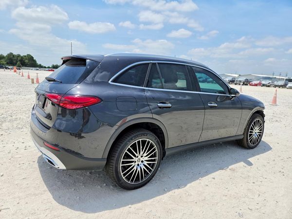2026 MERCEDES-BENZ GLC GLC300