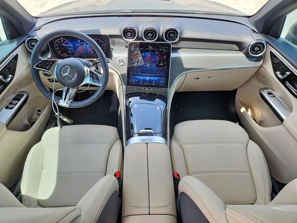 2026 MERCEDES-BENZ GLC GLC300