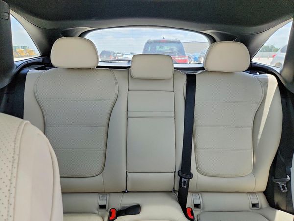 2026 MERCEDES-BENZ GLC GLC300