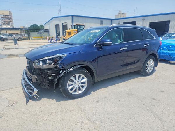 2017 KIA SORENTO L, LX