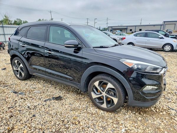 2016 HYUNDAI TUCSON