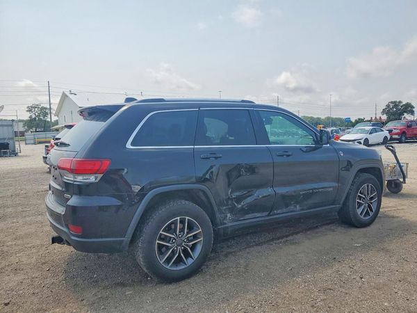 2020 JEEP GRAND CHEROKEE LAREDO 4X4
