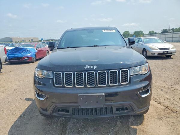 2020 JEEP GRAND CHEROKEE LAREDO 4X4