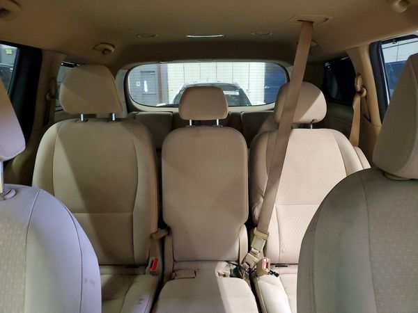 2016 KIA SEDONA LX - Middle-low