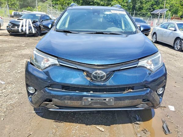 2018 TOYOTA RAV4 Adventure/XLE