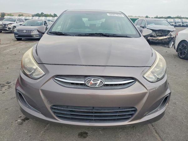 2017 HYUNDAI ACCENT SE Base