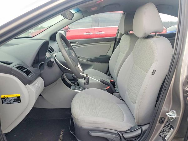 2017 HYUNDAI ACCENT SE Base